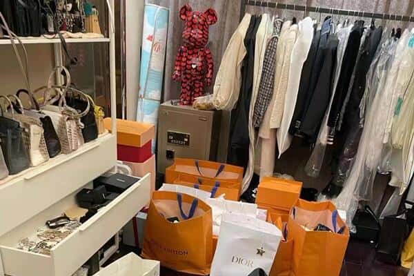 合浦县回收一线品牌衣服